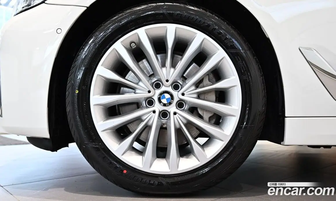 BMW 5 серия 2022 2.0 автомат (гидро), фото 5