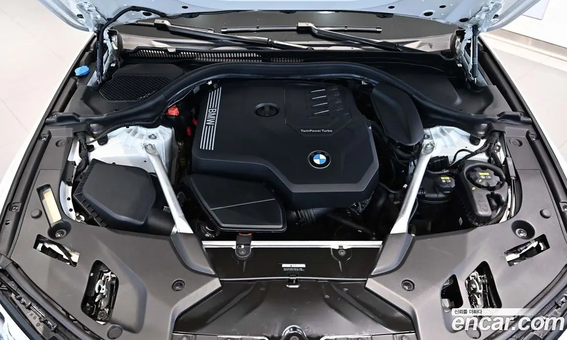 BMW 5 серия 2022 2.0 автомат (гидро), фото 6