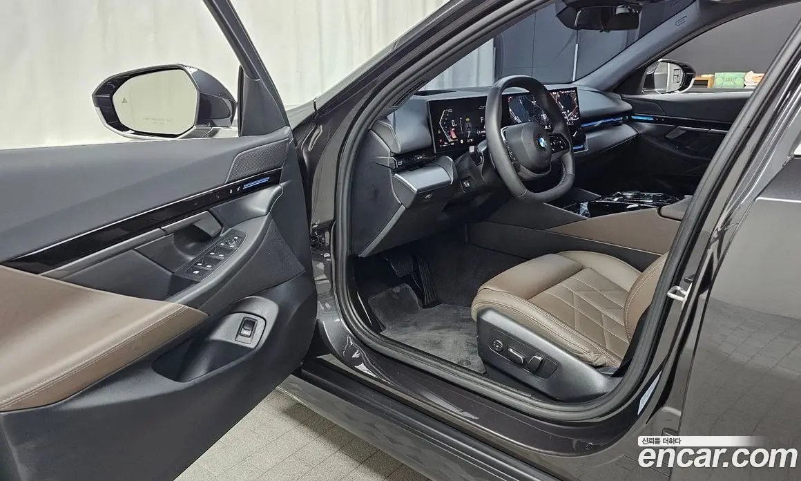 BMW 5 серия 2023 2.0 автомат (гидро), фото 12