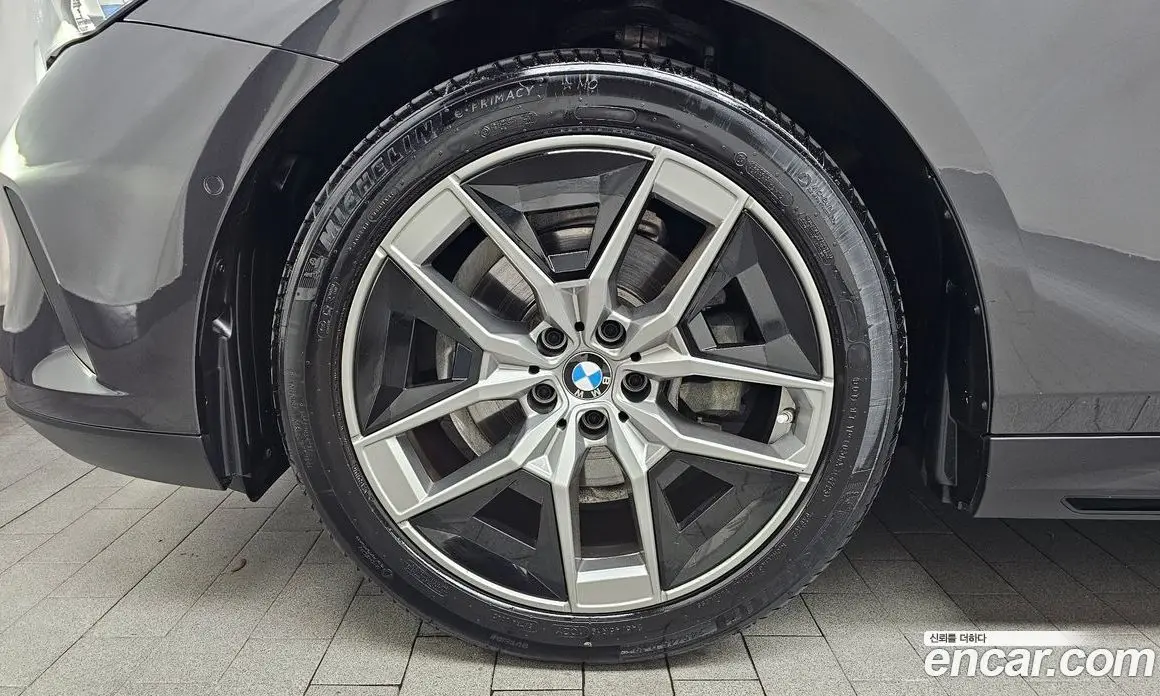 BMW 5 серия 2023 2.0 автомат (гидро), фото 4