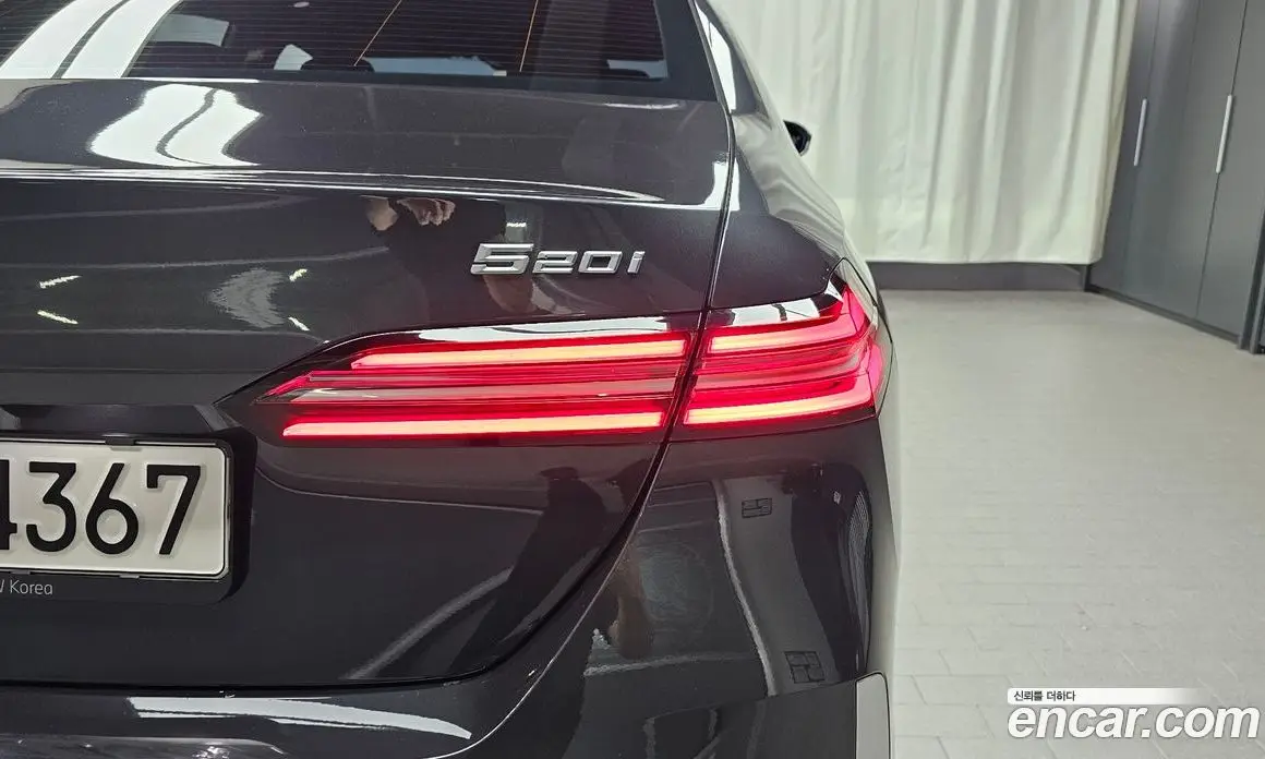 BMW 5 серия 2023 2.0 автомат (гидро), фото 8