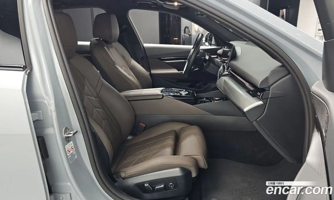 BMW 5 серия 2024 2.0 автомат (гидро), фото 15 BMW 5 серия 2024 2.0 автомат (гидро), фото 15