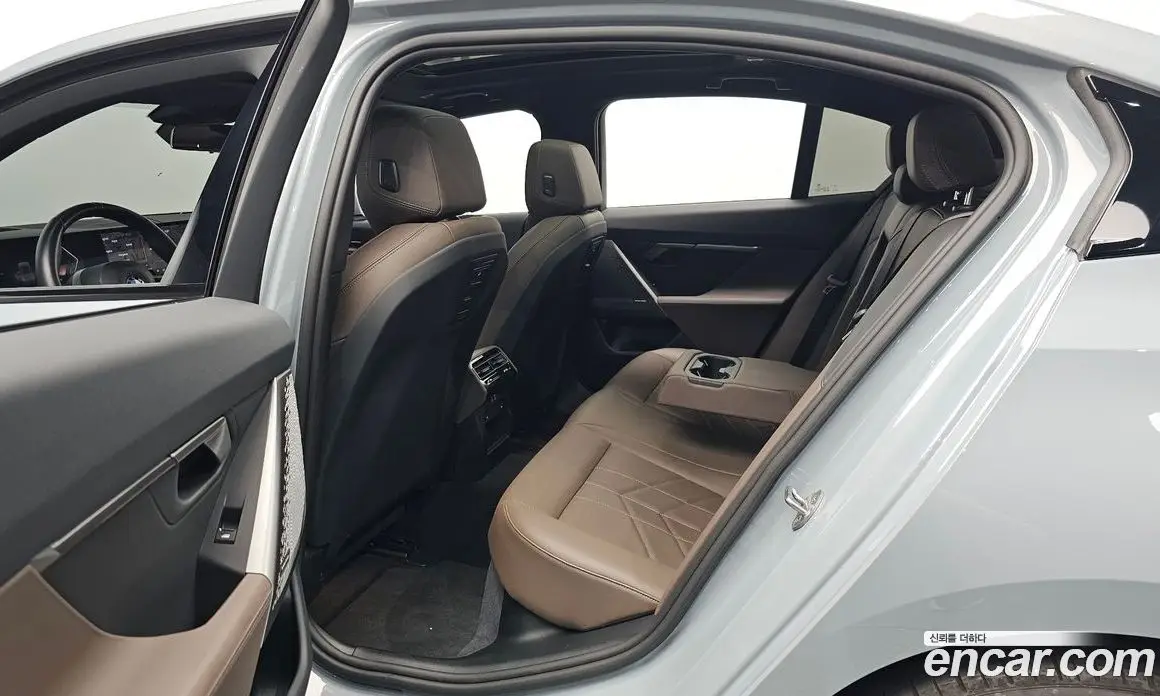 BMW 5 серия 2024 2.0 автомат (гидро), фото 17 BMW 5 серия 2024 2.0 автомат (гидро), фото 17