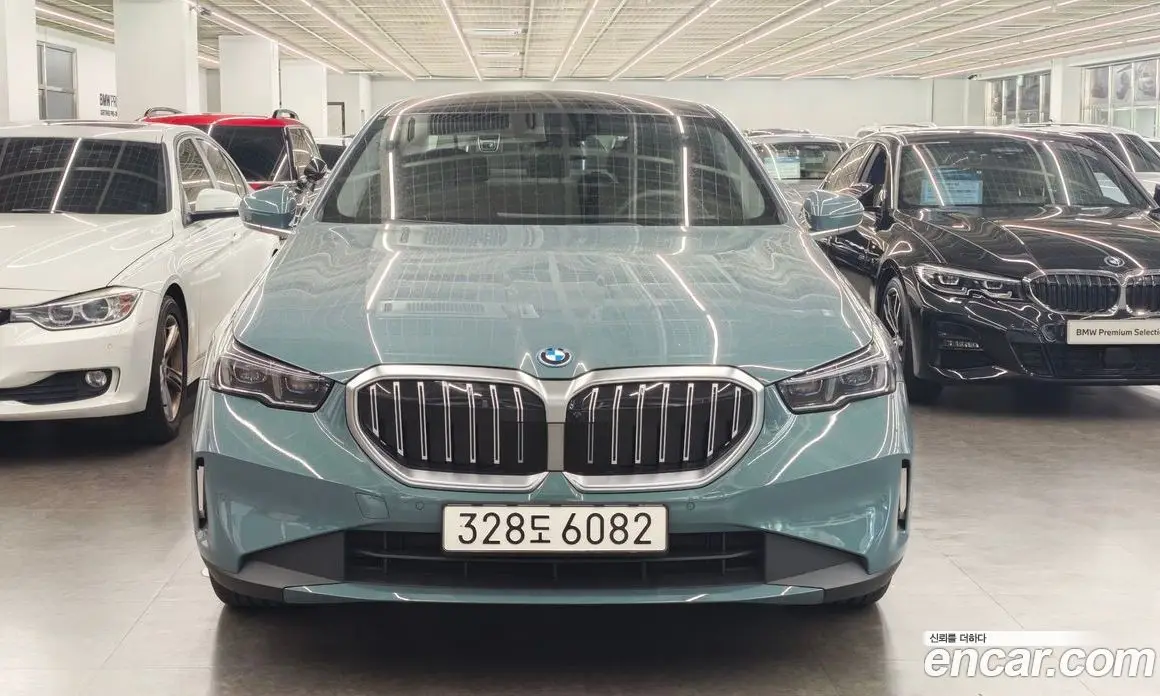 BMW 5 серия 2025 2.0 автомат (гидро), фото 2 BMW 5 серия 2025 2.0 автомат (гидро), фото 2