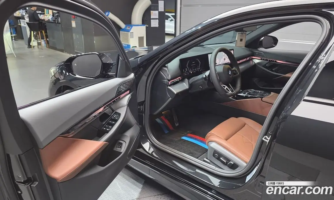 BMW 5 серия 2025 2.0 автомат (гидро), фото 13 BMW 5 серия 2025 2.0 автомат (гидро), фото 13