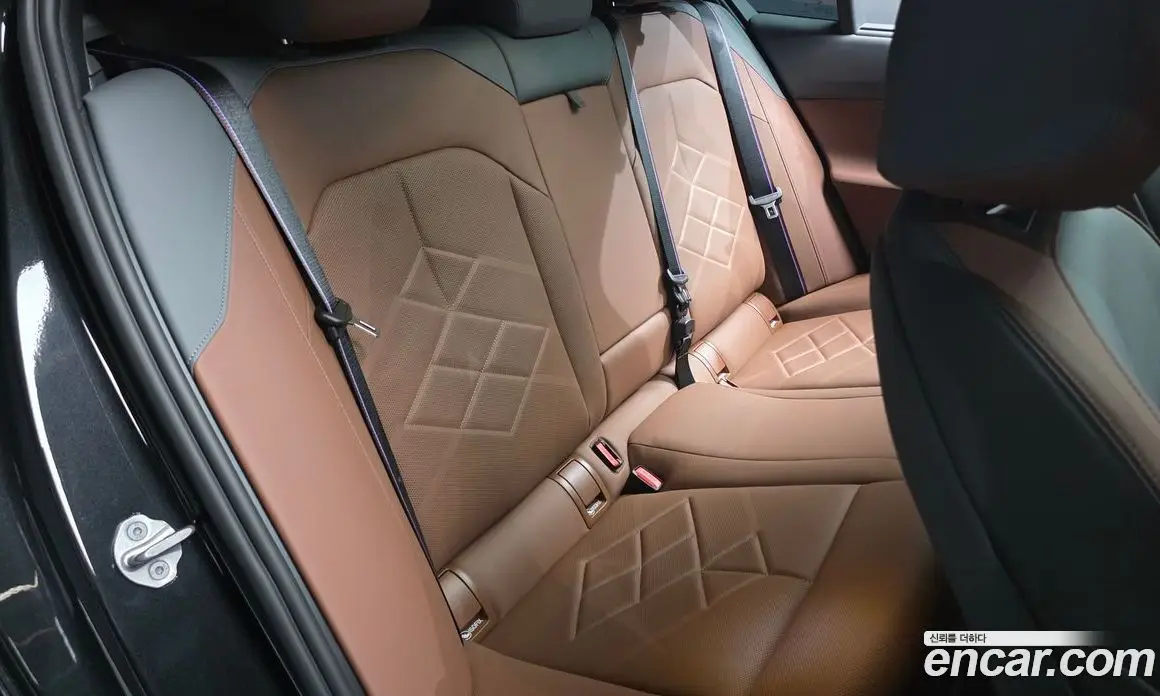 BMW 5 серия 2025 2.0 автомат (гидро), фото 16 BMW 5 серия 2025 2.0 автомат (гидро), фото 16