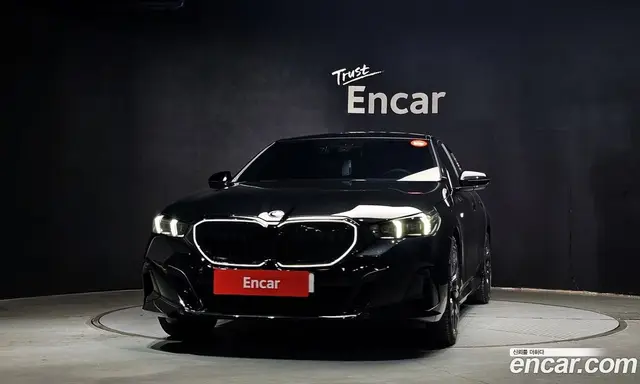 BMW 5 серия 2025 2.0 автомат (гидро), миниатюра 3 BMW 5 серия 2025 2.0 автомат (гидро), миниатюра 3