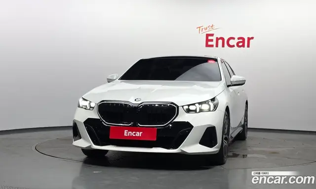 BMW 5 серия 2025 2.0 автомат (гидро), миниатюра 3 BMW 5 серия 2025 2.0 автомат (гидро), миниатюра 3