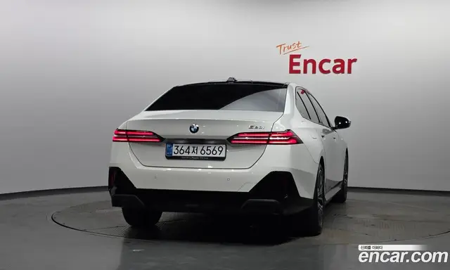 BMW 5 серия 2025 2.0 автомат (гидро), миниатюра 4 BMW 5 серия 2025 2.0 автомат (гидро), миниатюра 4
