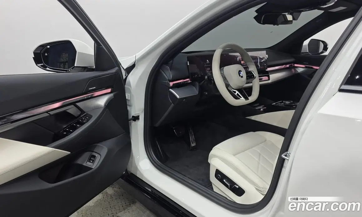 BMW 5 серия 2025 2.0 автомат (гидро), фото 10 BMW 5 серия 2025 2.0 автомат (гидро), фото 10