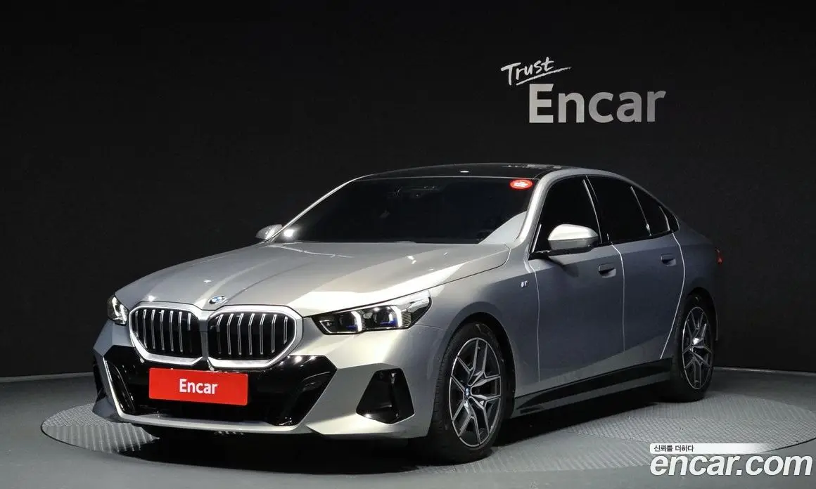 BMW 5 серия 2025 2.0 автомат (гидро), фото 1 BMW 5 серия 2025 2.0 автомат (гидро), фото 1