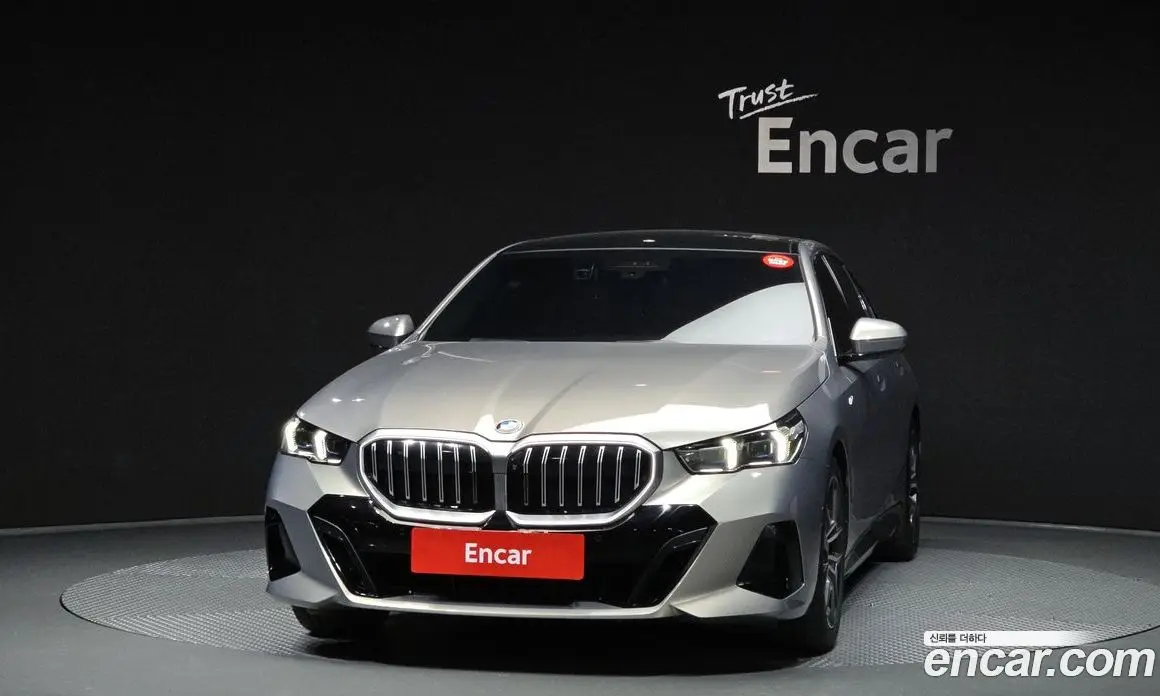 BMW 5 серия 2025 2.0 автомат (гидро), фото 3 BMW 5 серия 2025 2.0 автомат (гидро), фото 3