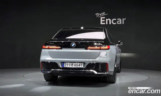 BMW 7 серия 2025 3.0 автомат (гидро), миниатюра 4