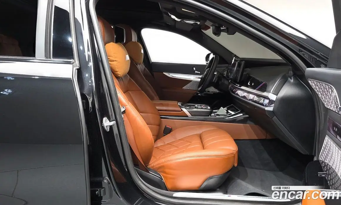 BMW 7 серия 2025 3.0 автомат (гидро), фото 15