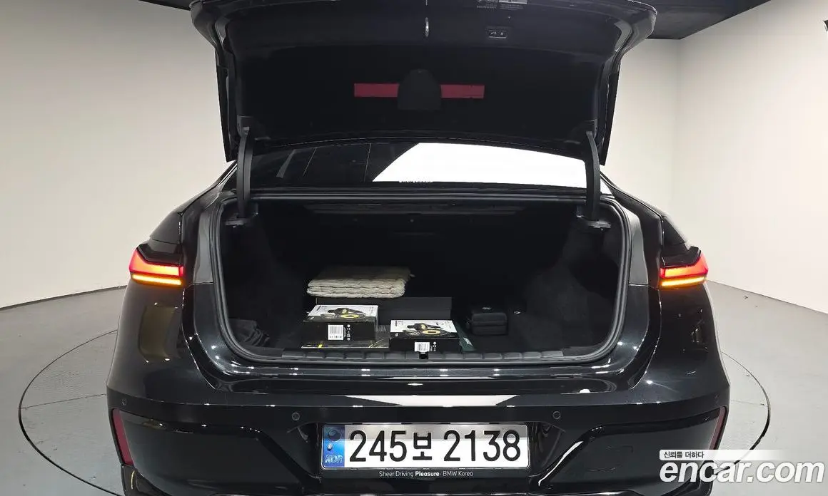 BMW 7 серия 2025 3.0 автомат (гидро), фото 25