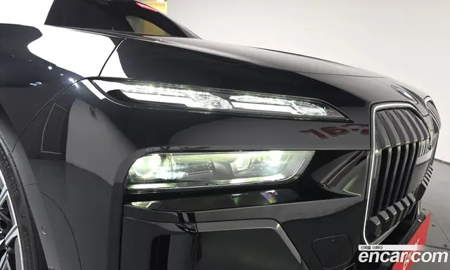 BMW 7 серия 2025 3.0 автомат (гидро), миниатюра 7
