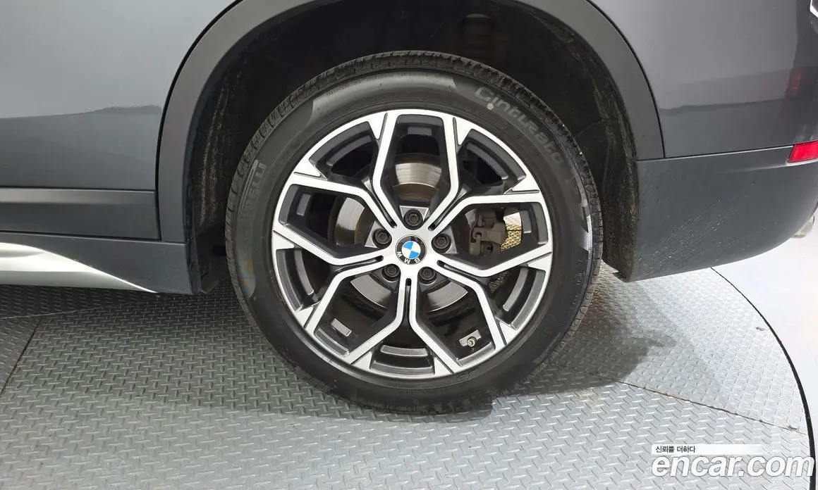 BMW X1 2021 2.0 автомат (гидро), фото 7 BMW X1 2021 2.0 автомат (гидро), фото 7