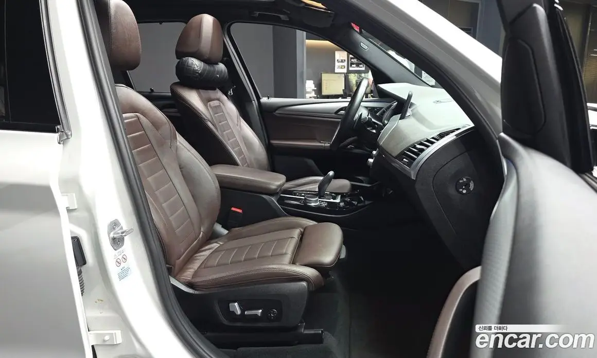 BMW X3 2021 2.0 автомат (гидро), фото 16