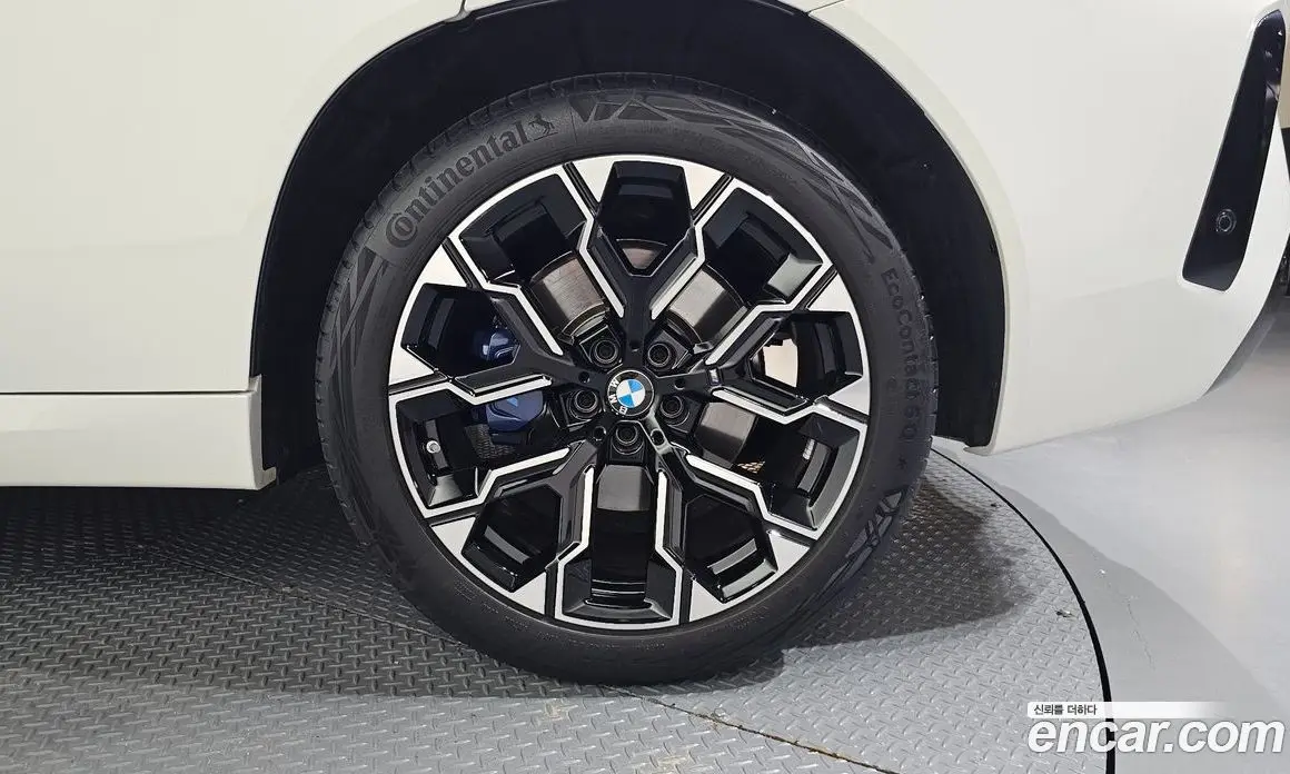BMW X3 2025 2.0 автомат (гидро), фото 7 BMW X3 2025 2.0 автомат (гидро), фото 7