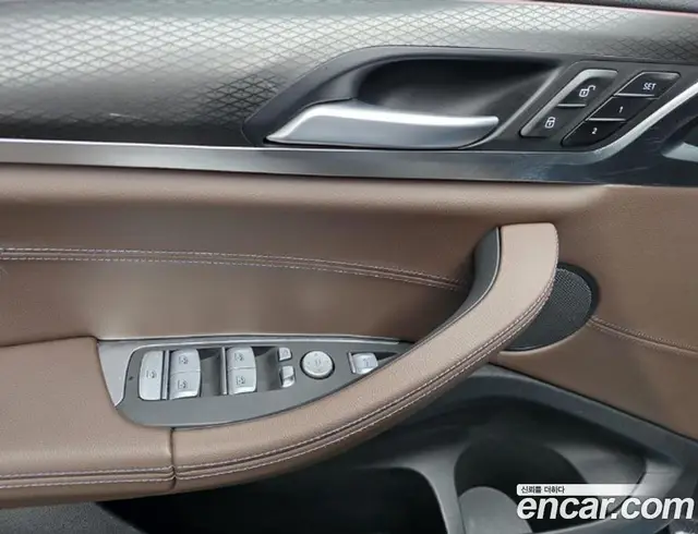 BMW X4 2023 2.0 автомат (гидро), миниатюра 4