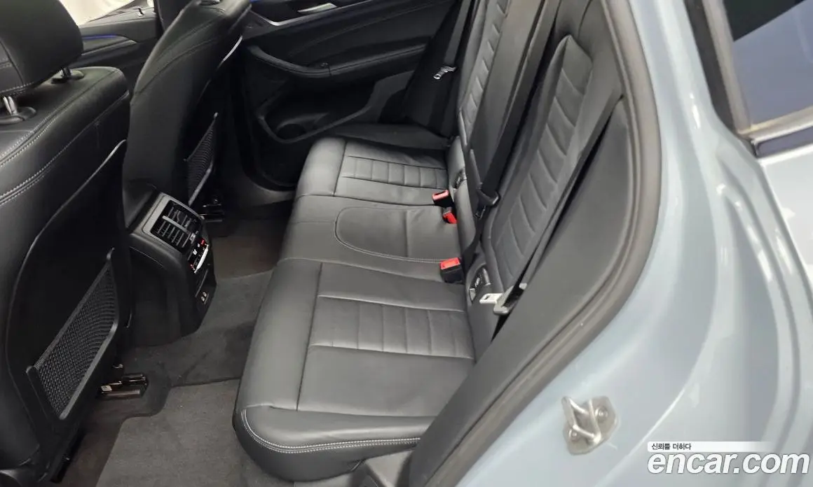 BMW X4 2025 2.0 автомат (гидро), фото 16 BMW X4 2025 2.0 автомат (гидро), фото 16