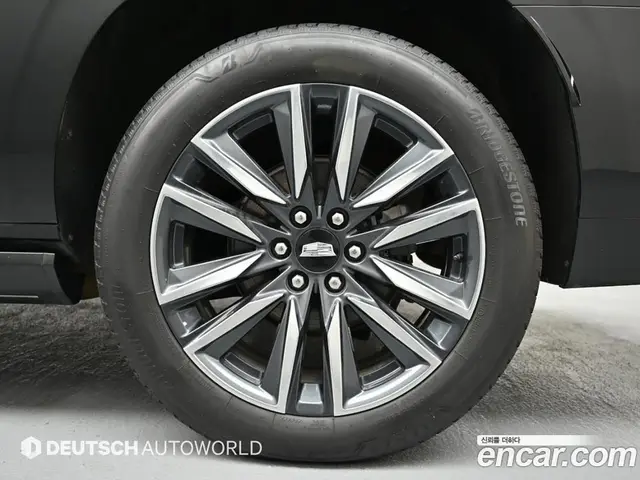 Cadillac Escalade 2023 6.2 автомат (гидро), миниатюра 5 Cadillac Escalade 2023 6.2 автомат (гидро), миниатюра 5