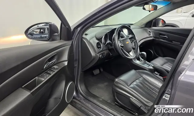 Chevrolet Cruze 2013 1.8 автомат (гидро), миниатюра 10 Chevrolet Cruze 2013 1.8 автомат (гидро), миниатюра 10