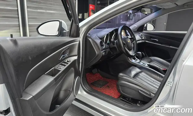 Chevrolet Cruze 2016 1.8 автомат (гидро), миниатюра 10 Chevrolet Cruze 2016 1.8 автомат (гидро), миниатюра 10