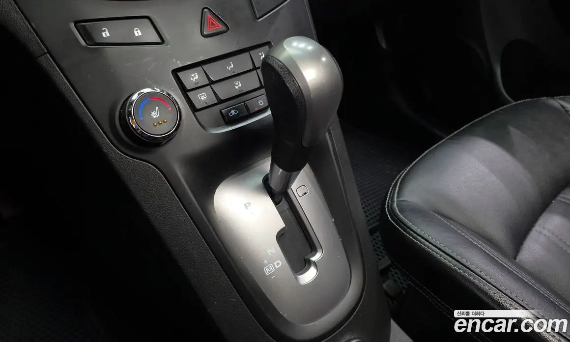 Chevrolet Orlando 2014 2.0 автомат (гидро), фото 9