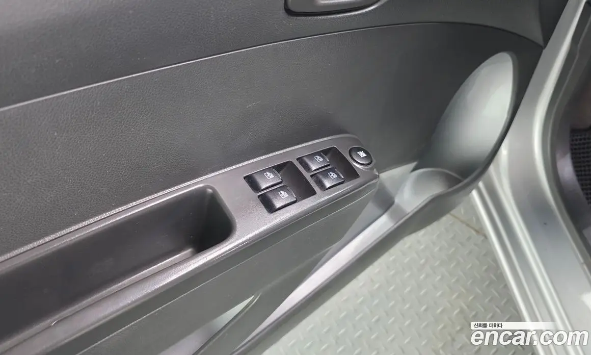 Chevrolet Spark 2013 1.0 автомат (гидро), фото 17 Chevrolet Spark 2013 1.0 автомат (гидро), фото 17