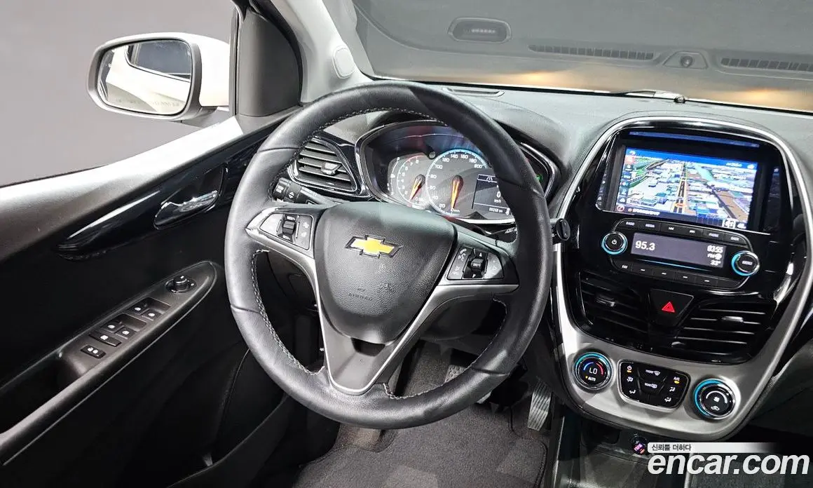 Chevrolet Spark 2017 1.0 автомат (гидро), фото 13