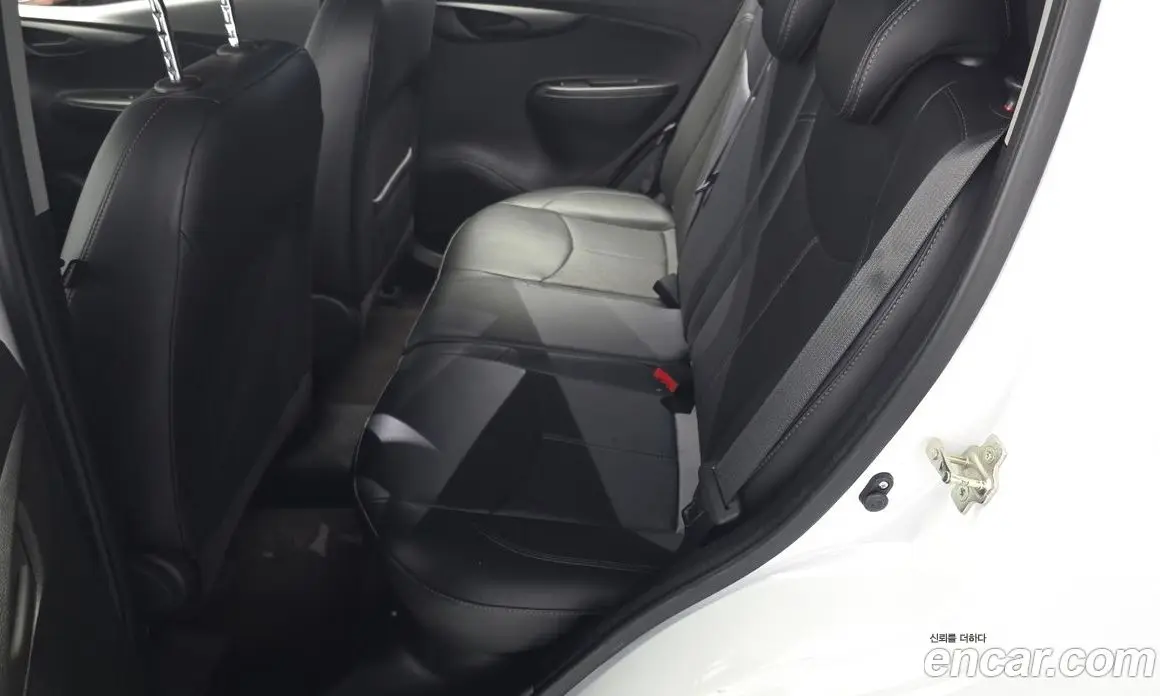Chevrolet Spark 2017 1.0 автомат (гидро), фото 18 Chevrolet Spark 2017 1.0 автомат (гидро), фото 18