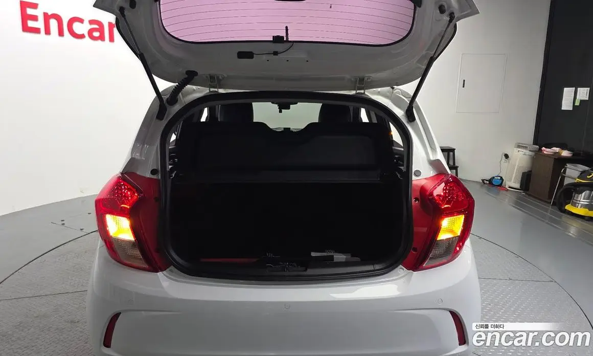 Chevrolet Spark 2017 1.0 автомат (гидро), фото 25 Chevrolet Spark 2017 1.0 автомат (гидро), фото 25