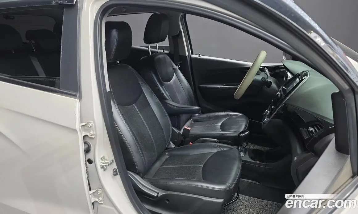 Chevrolet Spark 2017 1.0 автомат (гидро), фото 16 Chevrolet Spark 2017 1.0 автомат (гидро), фото 16