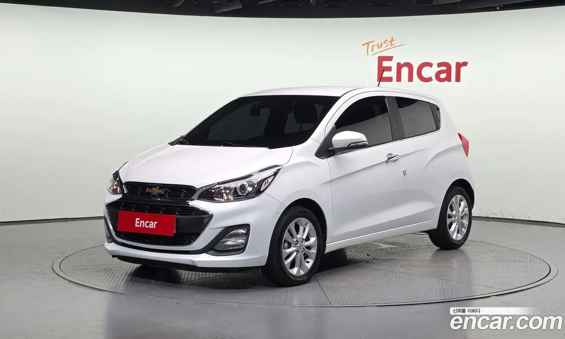 Chevrolet Spark 2019 1.0 автомат (гидро), фото 1 Chevrolet Spark 2019 1.0 автомат (гидро), фото 1