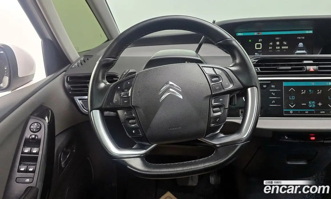 Citroen C4 Spacetourer 2019 2.0 автомат (гидро), фото 19 Citroen C4 Spacetourer 2019 2.0 автомат (гидро), фото 19