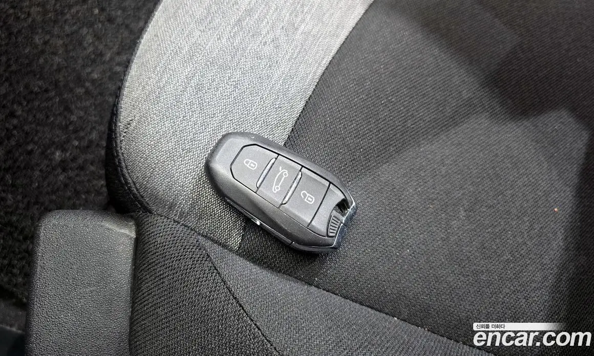 Citroen C4 Spacetourer 2019 2.0 автомат (гидро), фото 20 Citroen C4 Spacetourer 2019 2.0 автомат (гидро), фото 20
