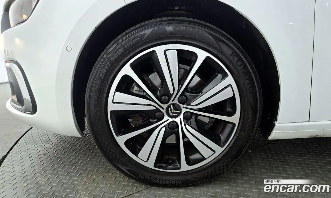 Citroen C4 Spacetourer 2019 2.0 автомат (гидро), фото 5 Citroen C4 Spacetourer 2019 2.0 автомат (гидро), фото 5
