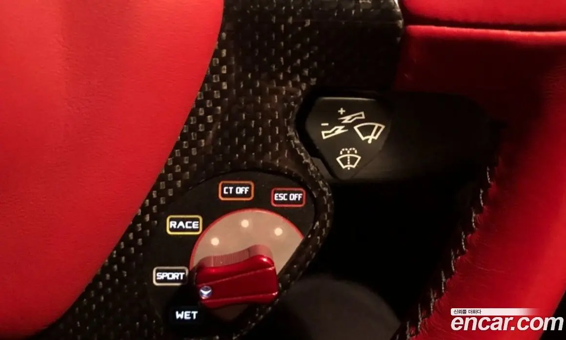 Ferrari 458 2012 4.5 автомат (гидро), фото 17 Ferrari 458 2012 4.5 автомат (гидро), фото 17