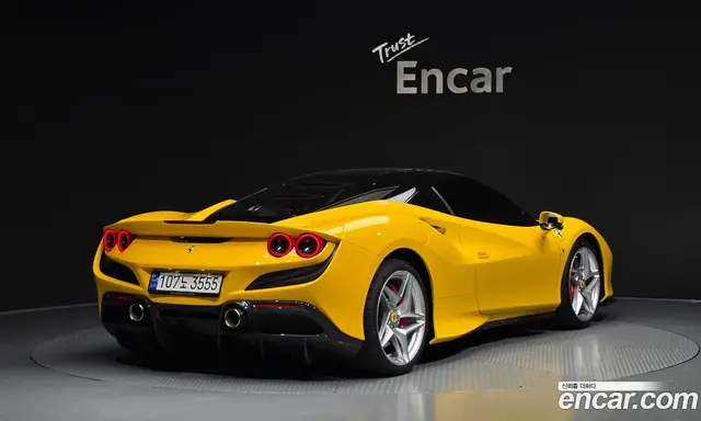 Ferrari F8 2022 3.9 автомат (гидро), миниатюра 2