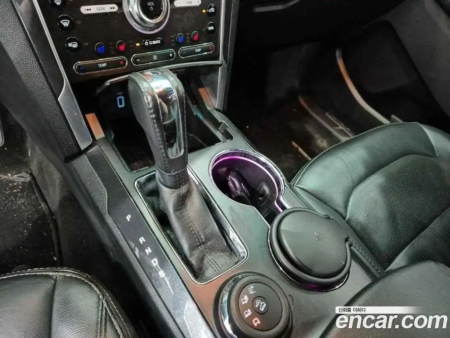 Ford Explorer 2017 2.3 автомат (гидро), фото 8 Ford Explorer 2017 2.3 автомат (гидро), фото 8
