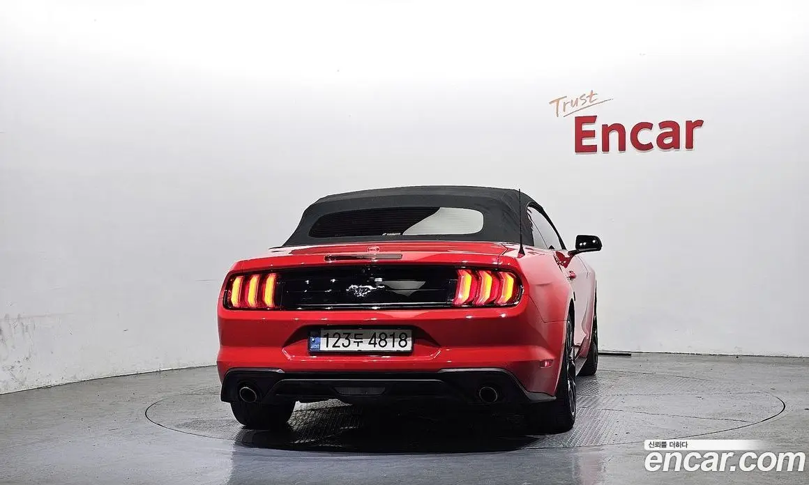 Ford Mustang 2019 2.3 автомат (гидро), фото 4 Ford Mustang 2019 2.3 автомат (гидро), фото 4