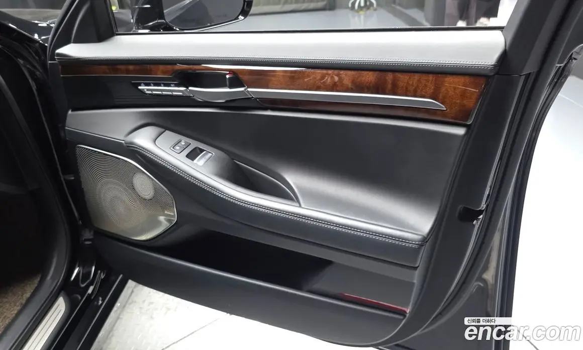 Genesis EQ900 2016 5.0 автомат (гидро), фото 14 Genesis EQ900 2016 5.0 автомат (гидро), фото 14