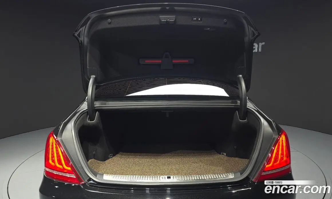 Genesis EQ900 2016 5.0 автомат (гидро), фото 25 Genesis EQ900 2016 5.0 автомат (гидро), фото 25