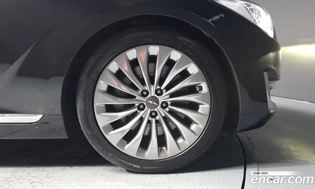Genesis EQ900 2016 5.0 автомат (гидро), миниатюра 7 Genesis EQ900 2016 5.0 автомат (гидро), миниатюра 7