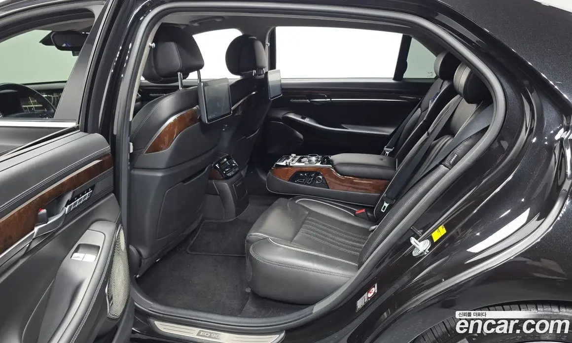 Genesis EQ900 2017 3.3 автомат (гидро), фото 11 Genesis EQ900 2017 3.3 автомат (гидро), фото 11