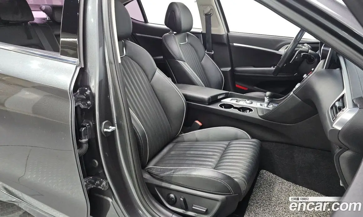 Genesis G70 2018 2.0 автомат (гидро), фото 18