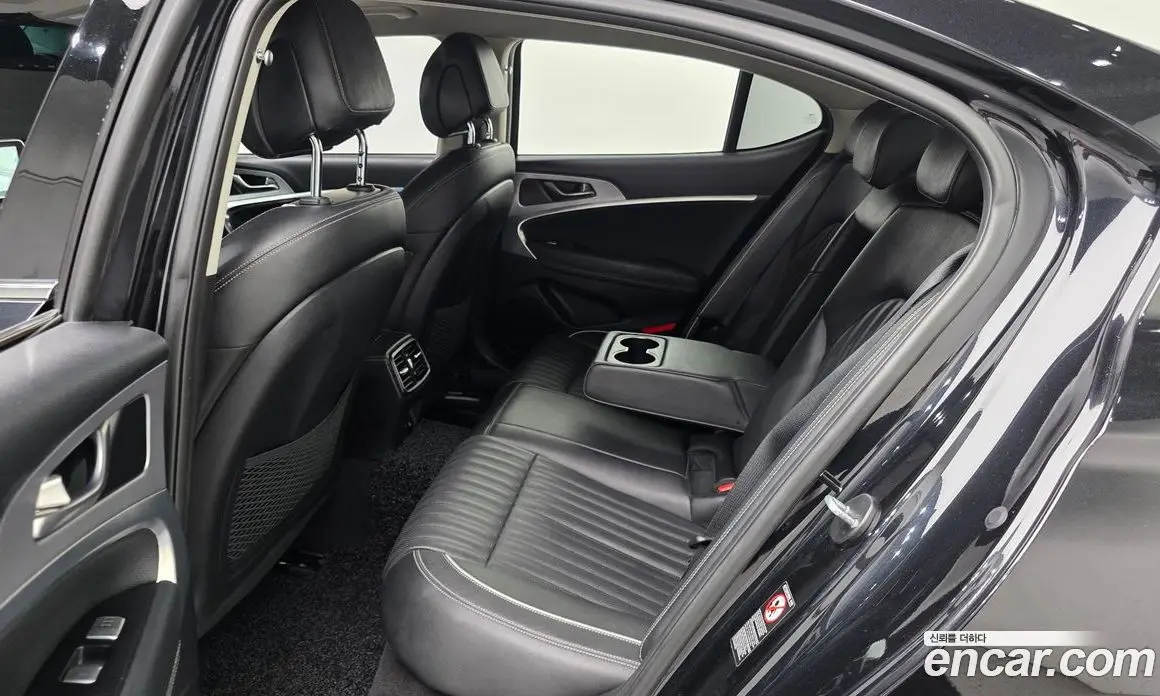 Genesis G70 2020 2.0 автомат (гидро), фото 18 Genesis G70 2020 2.0 автомат (гидро), фото 18