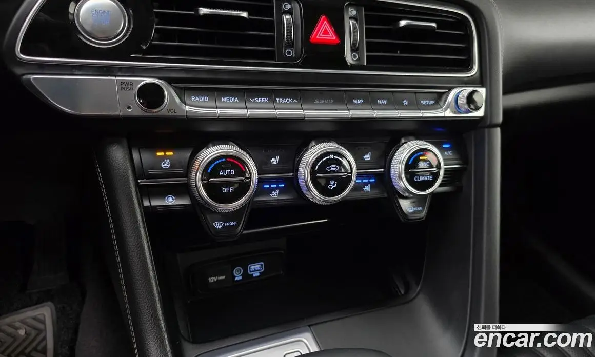 Genesis G70 2020 2.0 автомат (гидро), фото 23 Genesis G70 2020 2.0 автомат (гидро), фото 23