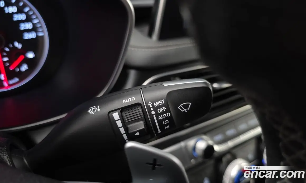 Genesis G70 2020 2.0 автомат (гидро), фото 26 Genesis G70 2020 2.0 автомат (гидро), фото 26